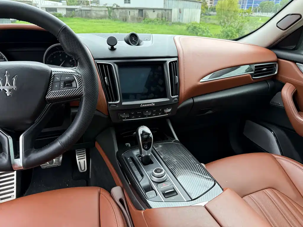 Maserati Levante — миниатюра 11