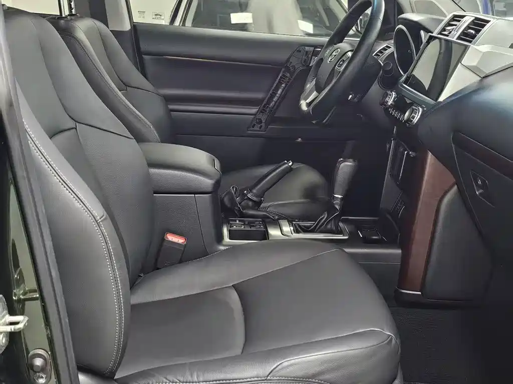 Toyota Prado — миниатюра 14