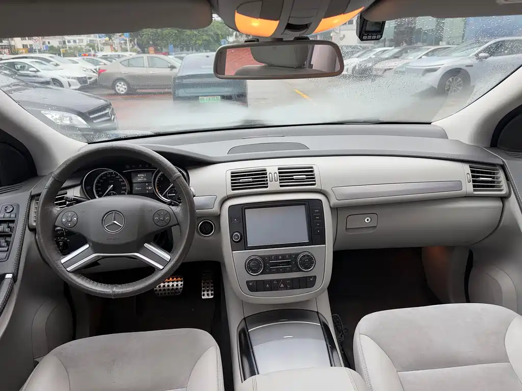 Mercedes-Benz R-Class — миниатюра 7