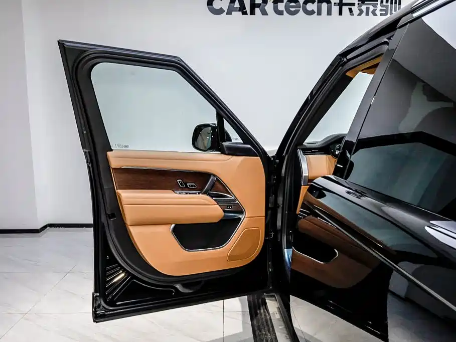 Land Rover Range Rover — миниатюра 9