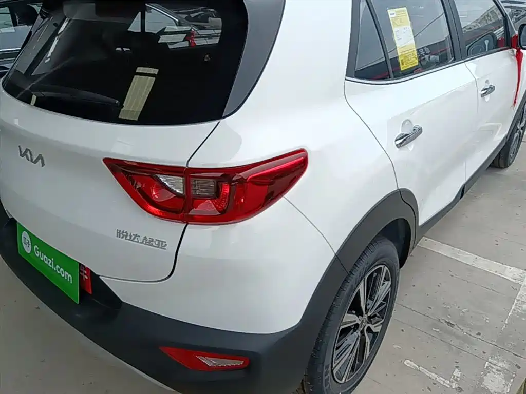 Kia KX1 2026 1.4L AT