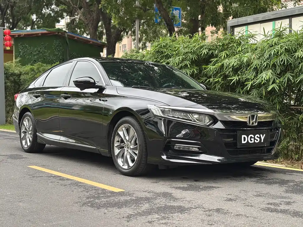 Honda Accord 2018 260TURBO Elite V