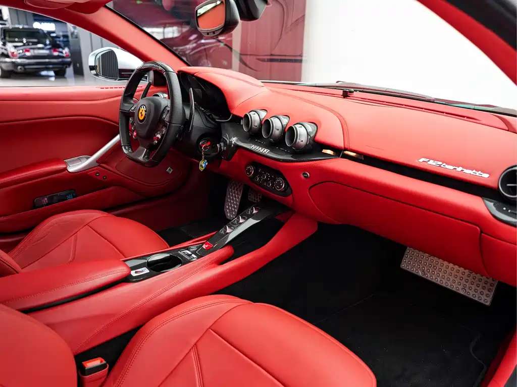 Ferrari F12berlinetta — миниатюра 16