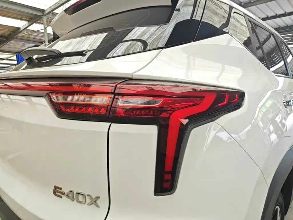 SOL E40X — миниатюра 24