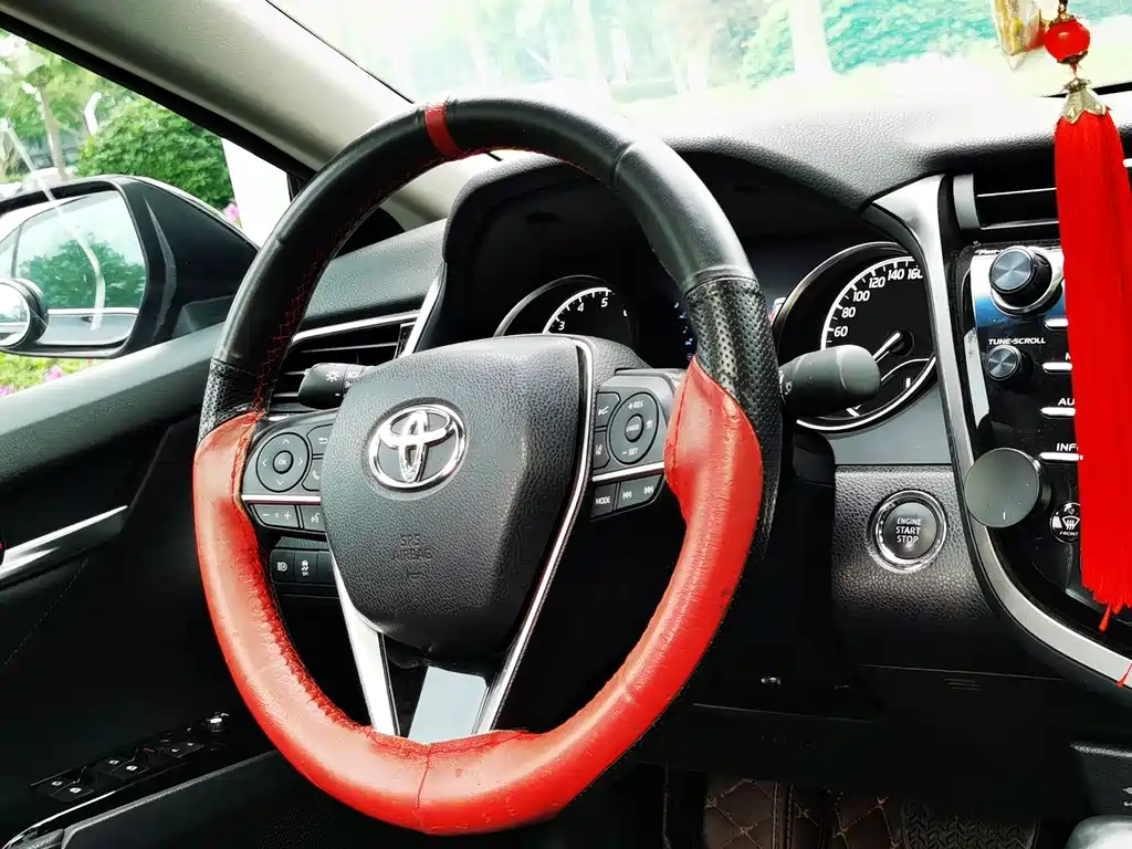 Toyota Camry 2018 2.5G Luxury
