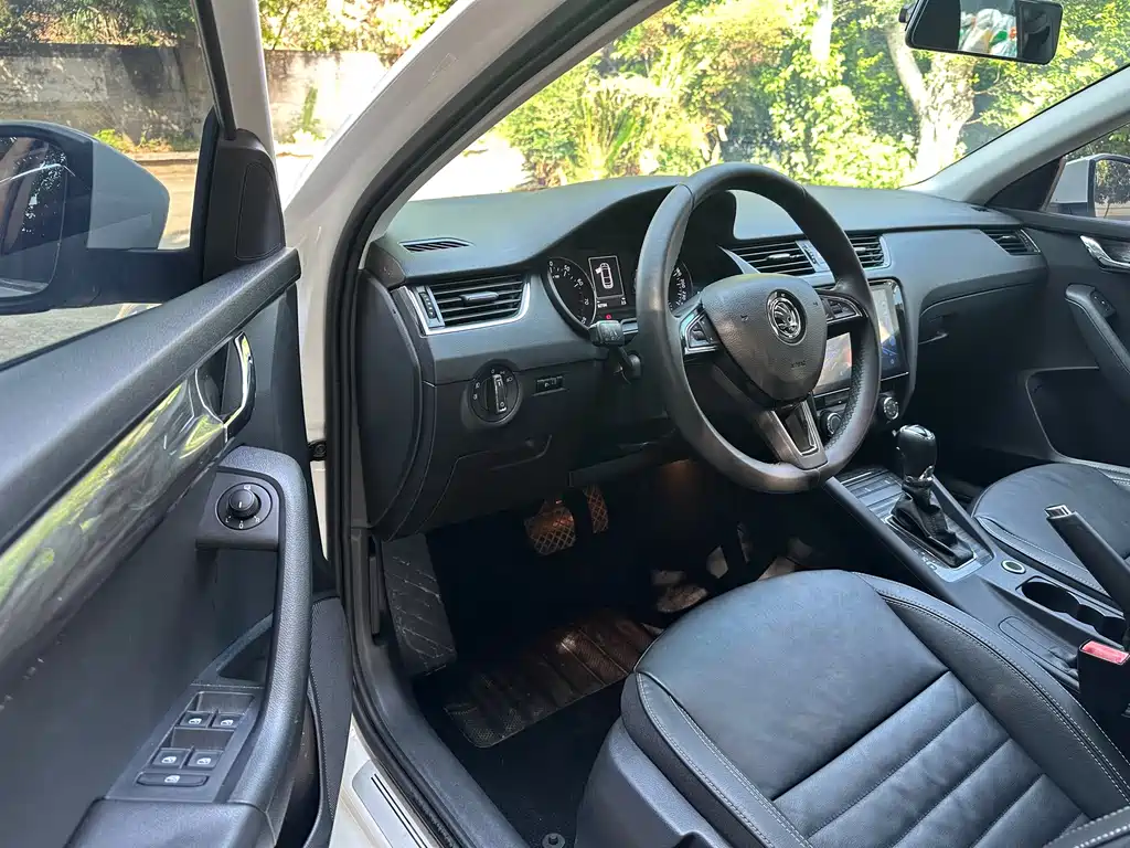 Skoda Octavia — миниатюра 4