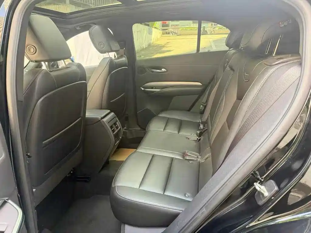Cadillac XT4 2018 28T Lead