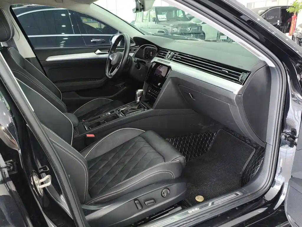 Volkswagen Magotan PHEV — миниатюра 13