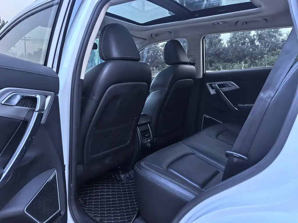 Geely Boyue — миниатюра 12