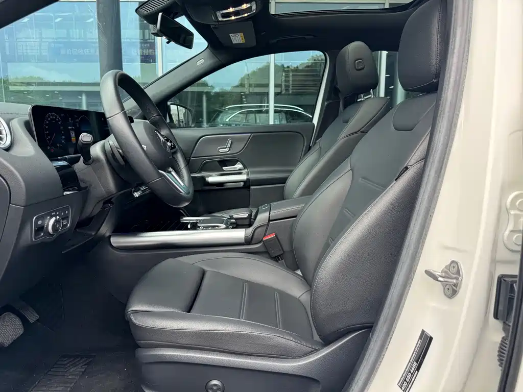 Mercedes-Benz GLA — миниатюра 14