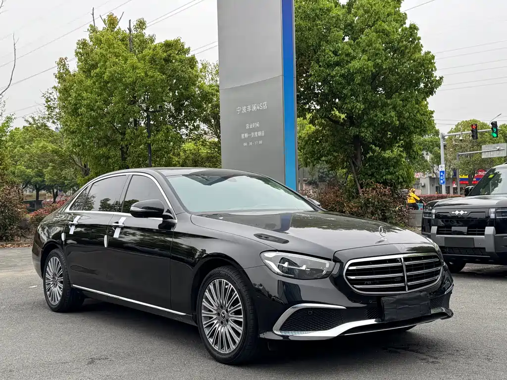Mercedes-Benz E-Class E 2023 E 300 L Luxury