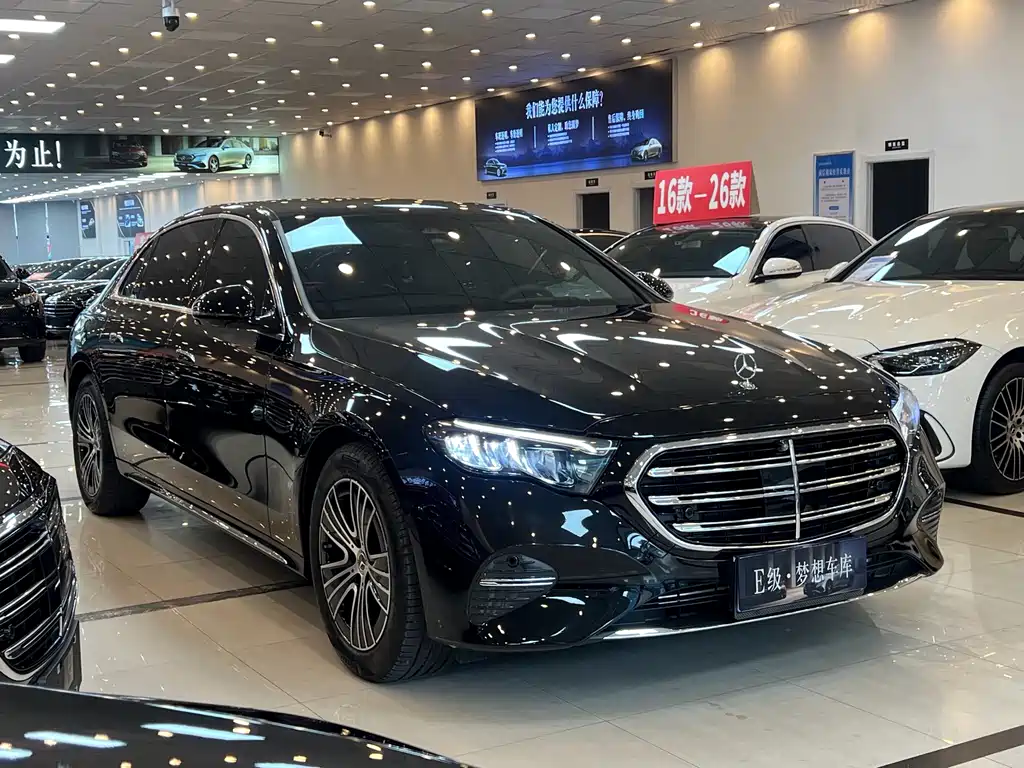 Mercedes-Benz E-Class — миниатюра 2