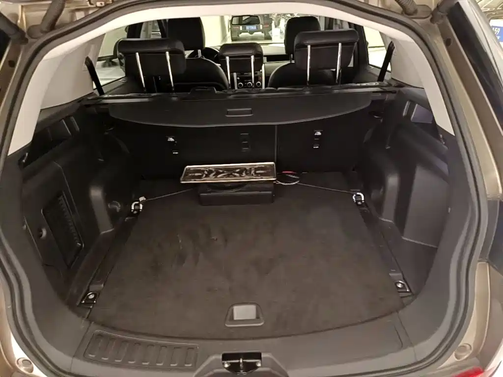 Land Rover Discovery Sport — миниатюра 19