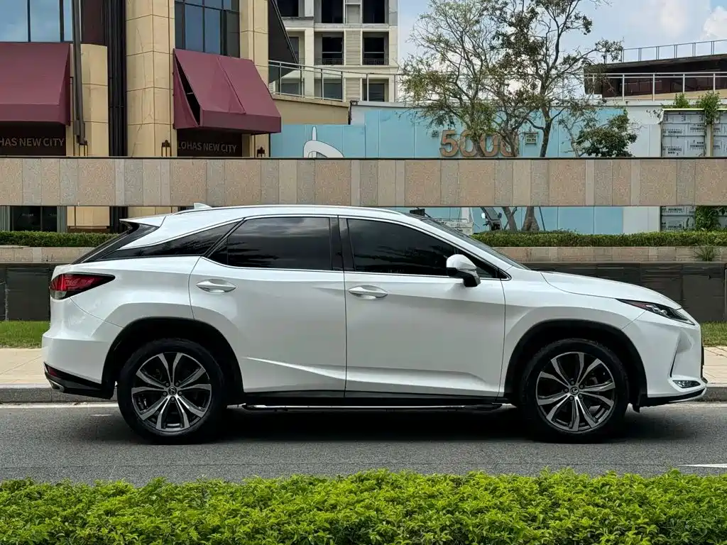 Lexus RX — миниатюра 3