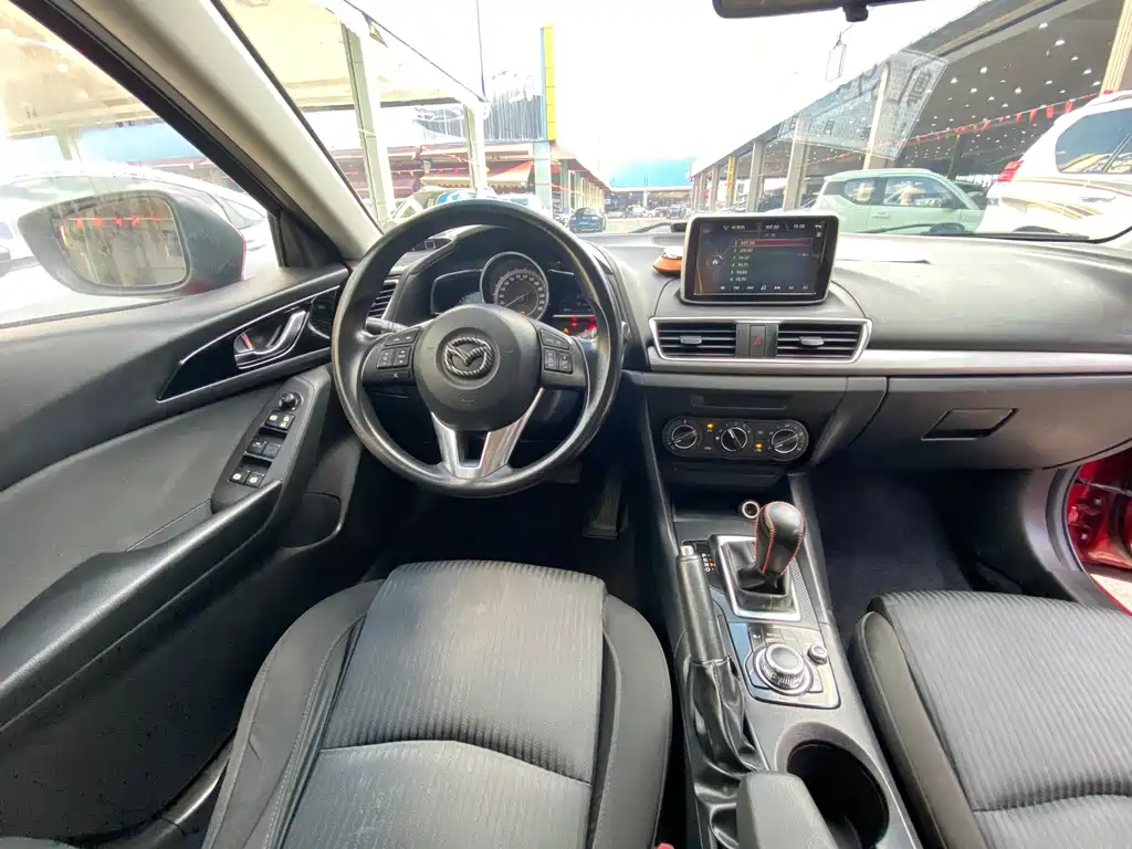 MAZDA 3 ANGKESAILA