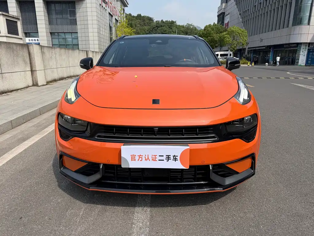 Lynk & Co 02 Hatchback — миниатюра 2