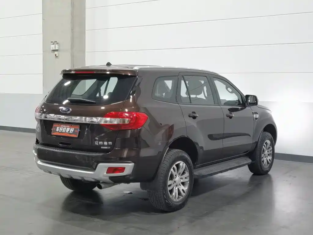 Ford Everest — миниатюра 2
