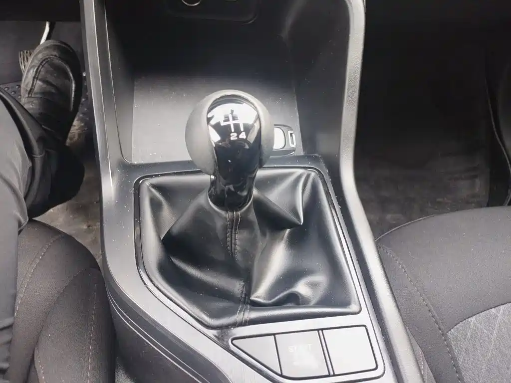 Roewe i5 — миниатюра 12