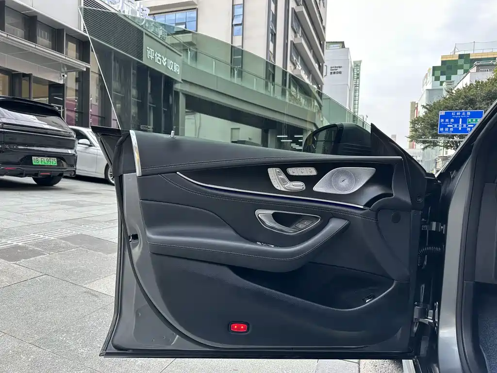 MERCEDES-BENZ AMG GT