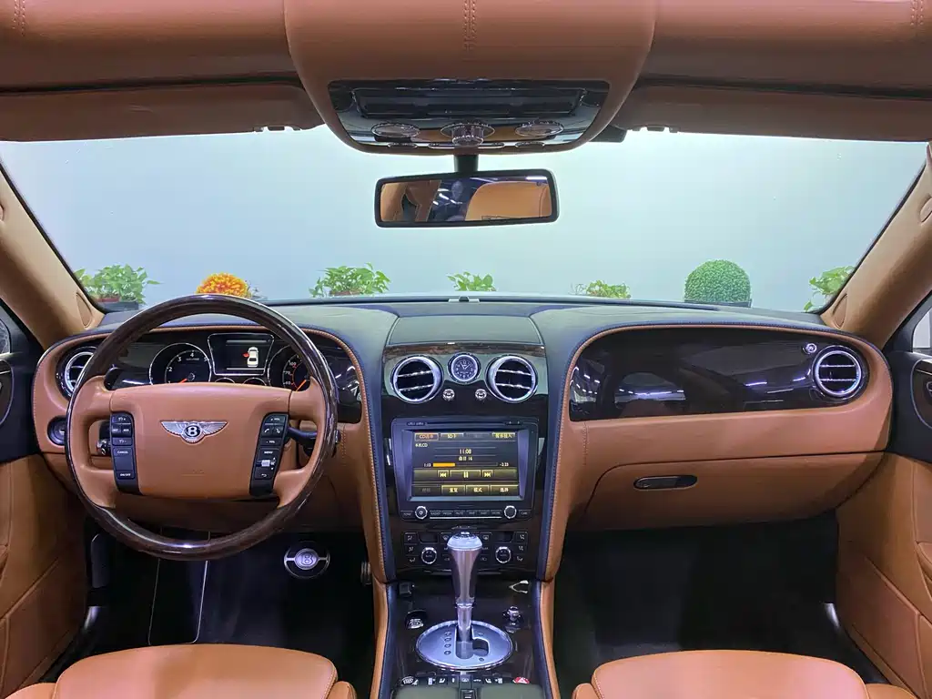 Bentley Flying Spur 2010 6.0T мест