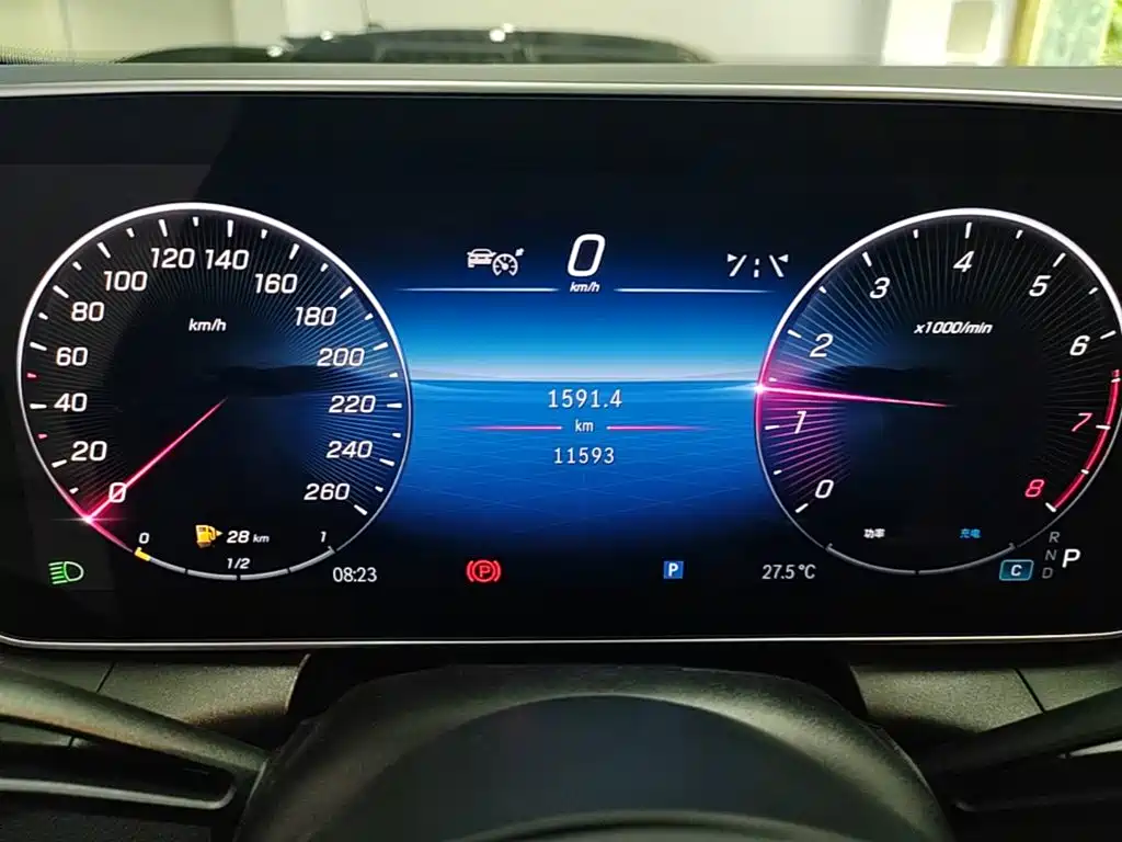 Mercedes-Benz GLC — миниатюра 12