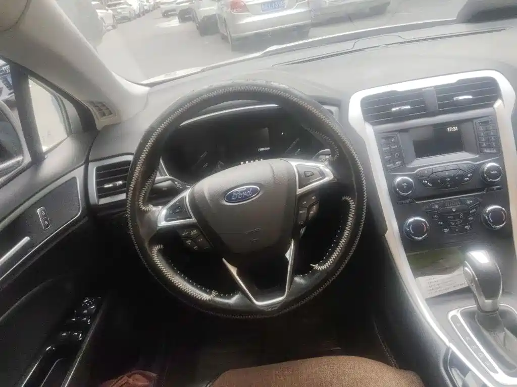 Ford Mondeo — миниатюра 3