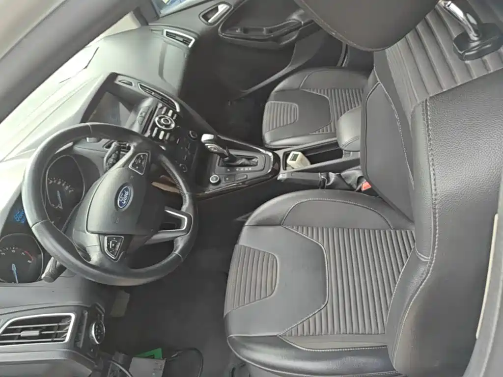 Ford Focus — миниатюра 15