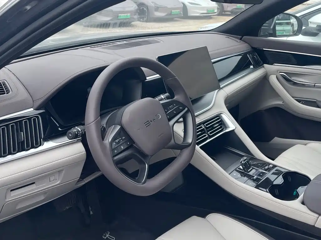 BYD Song Plus PLUS 2024 EV 520km Luxury