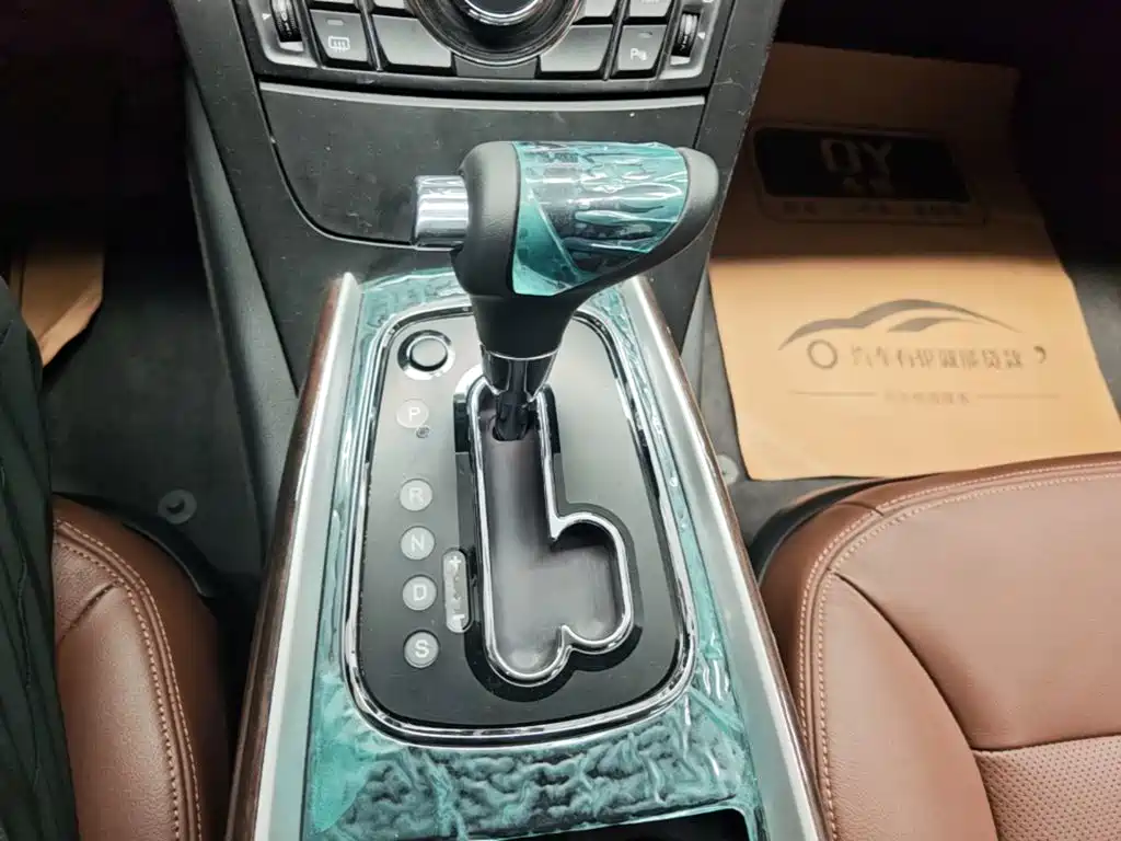 Hongqi Hongqi H7 — миниатюра 14
