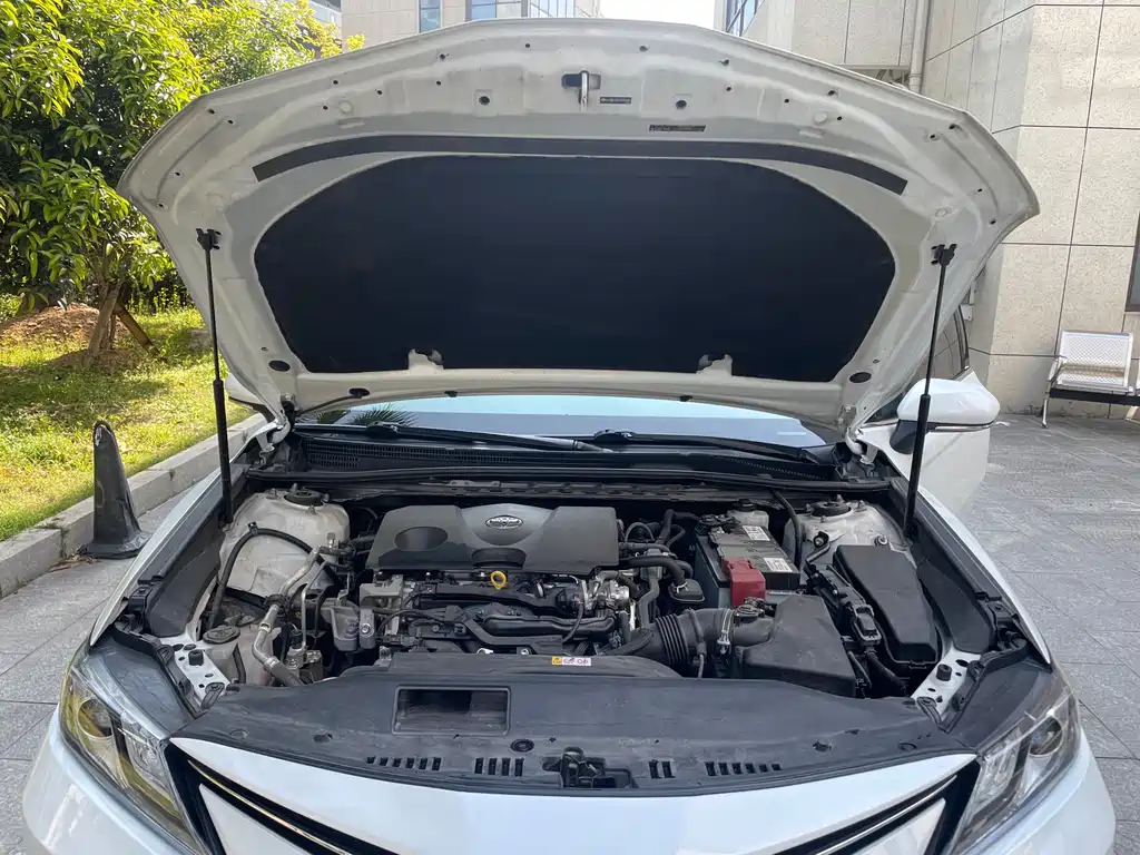 Toyota Camry — миниатюра 16