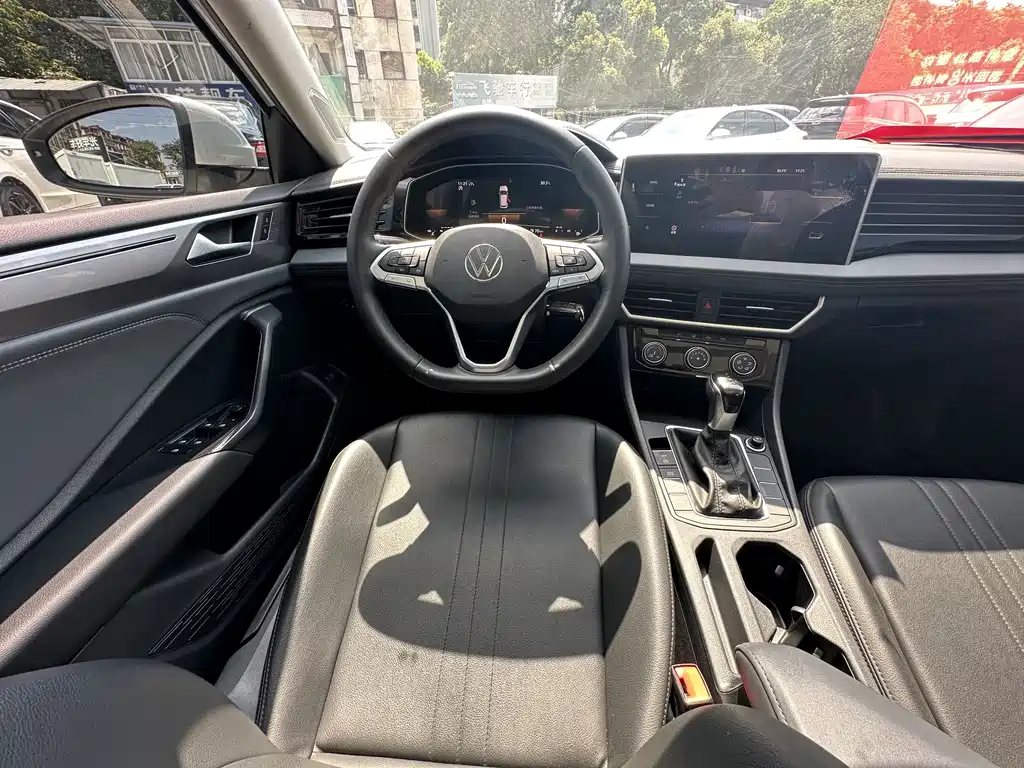Volkswagen Sagitar — миниатюра 20