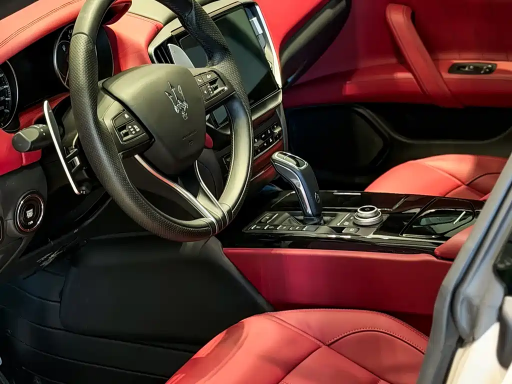Maserati Ghibli — миниатюра 13