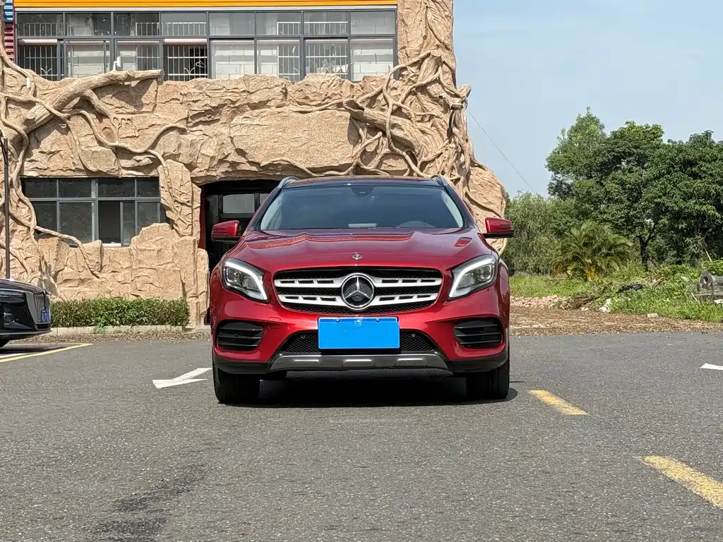 Mercedes-Benz GLA — миниатюра 2
