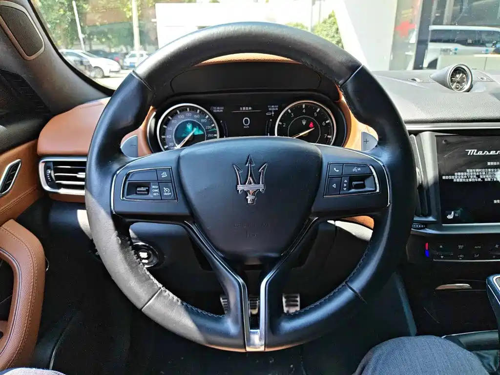 Maserati Levante — миниатюра 8