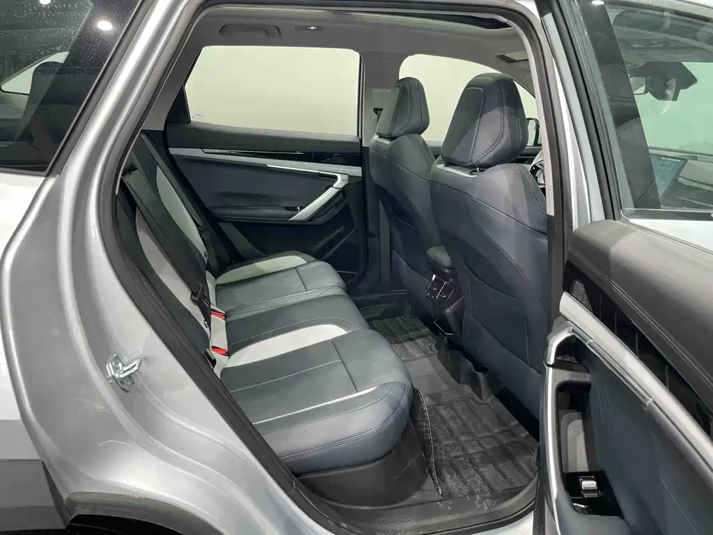 GEELY AUTOMOBILE BOYUE L