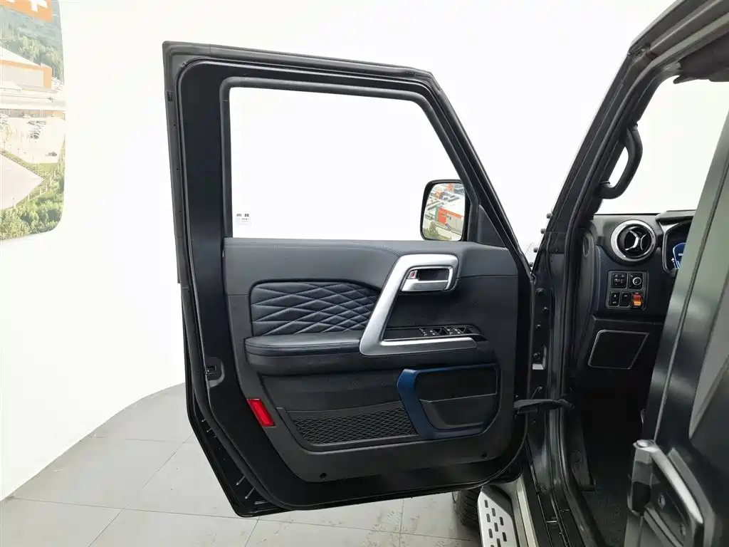 BAIC BJ40 2023 2.0D AT
