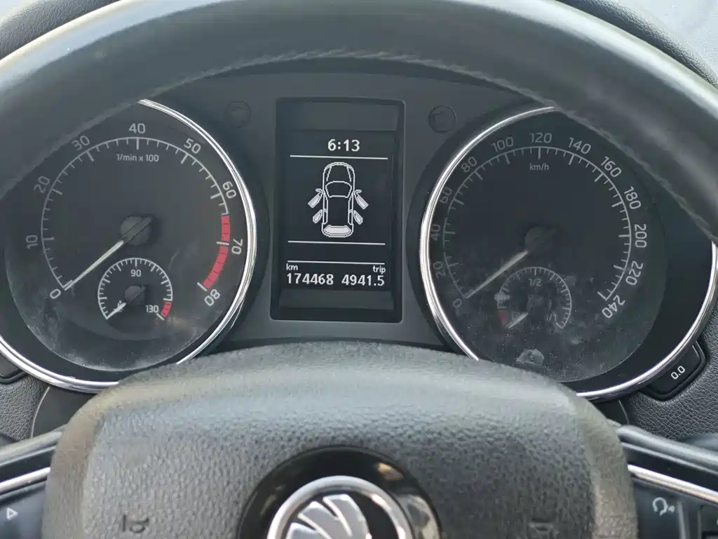 Skoda Yeti — миниатюра 13