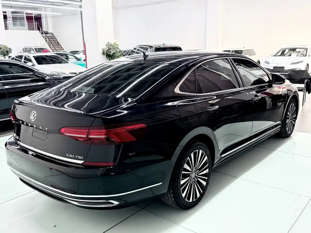 Volkswagen Passat — миниатюра 6