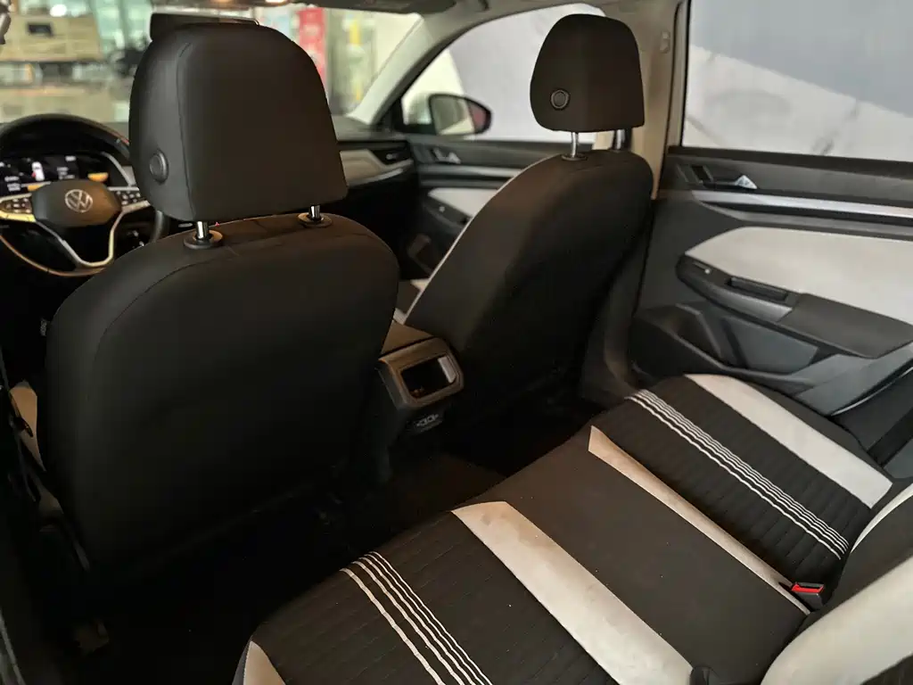 Volkswagen Bora — миниатюра 9