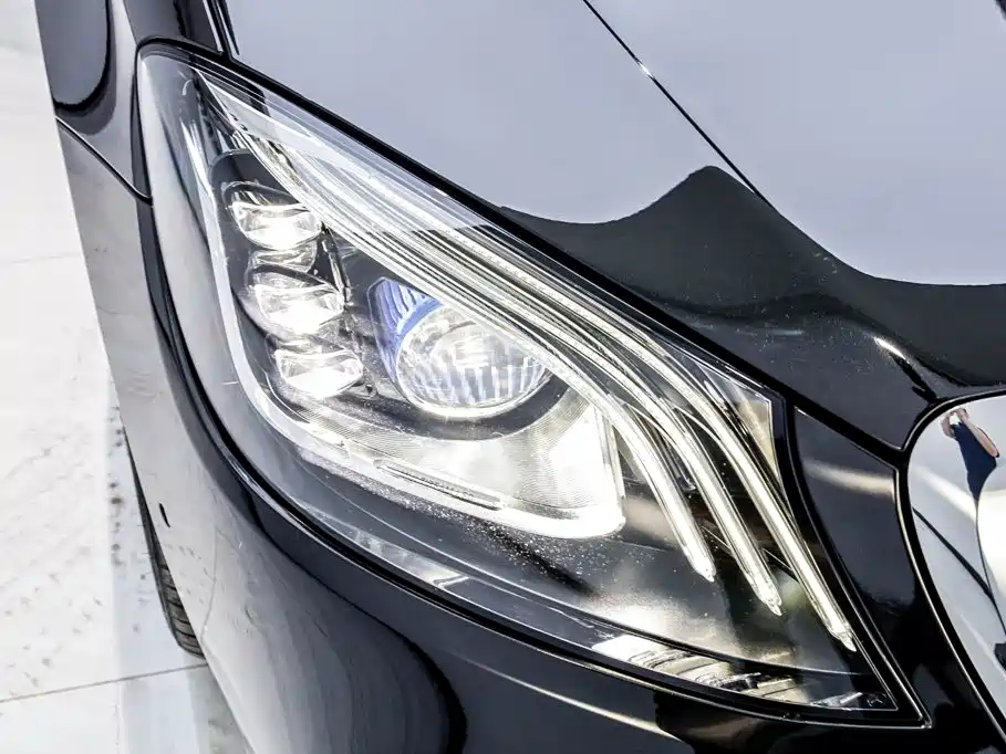 Mercedes-Benz S-Class — миниатюра 36