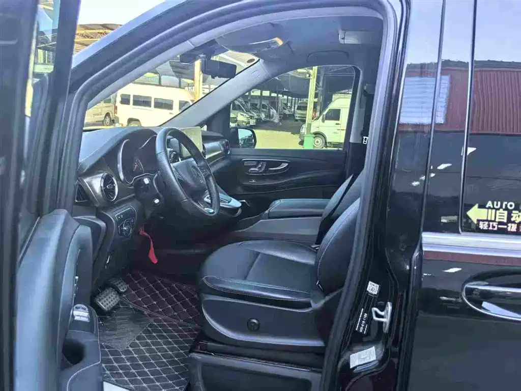 Mercedes-Benz V-Class — миниатюра 4