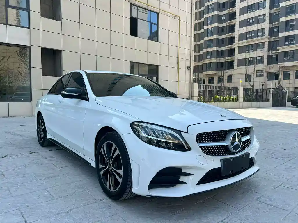 Mercedes-Benz C-Class 2019