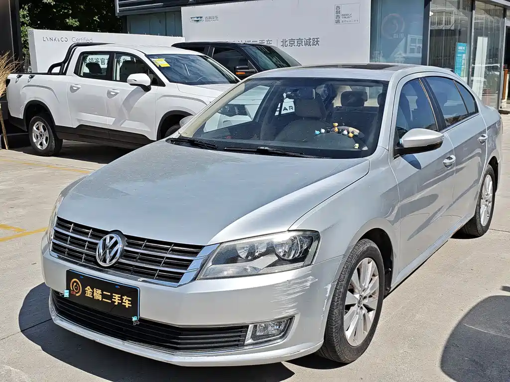 Volkswagen Lavida 2013