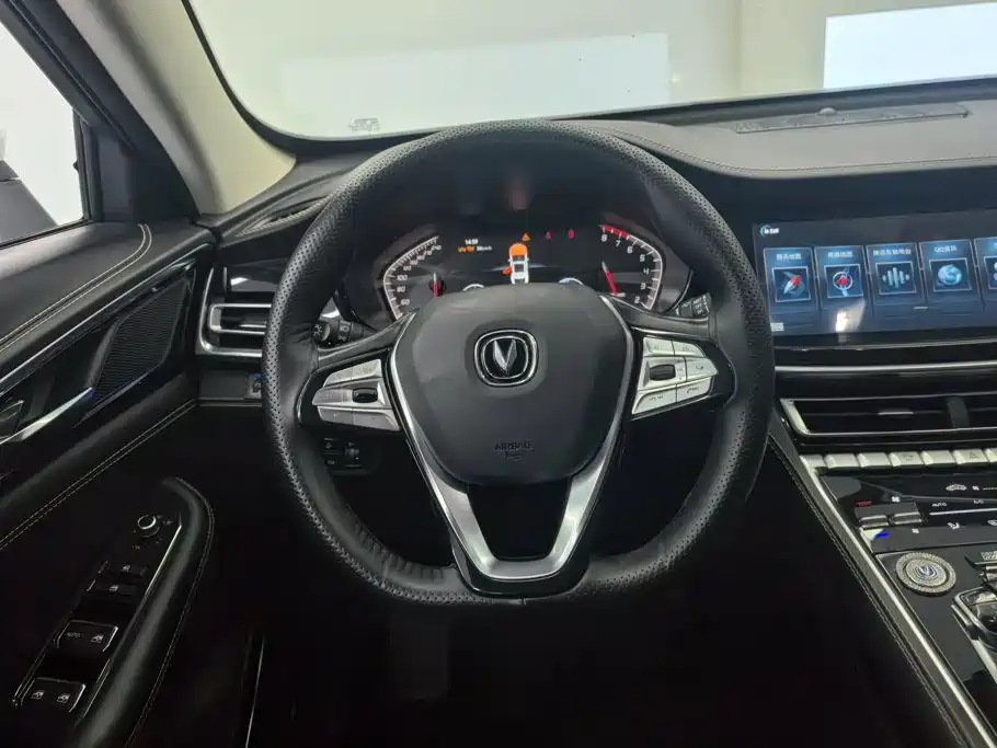 Changan CS85 COUPE — миниатюра 15
