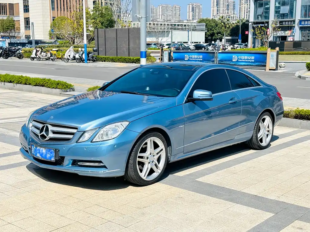 Mercedes-Benz E-Class (Import) 2011