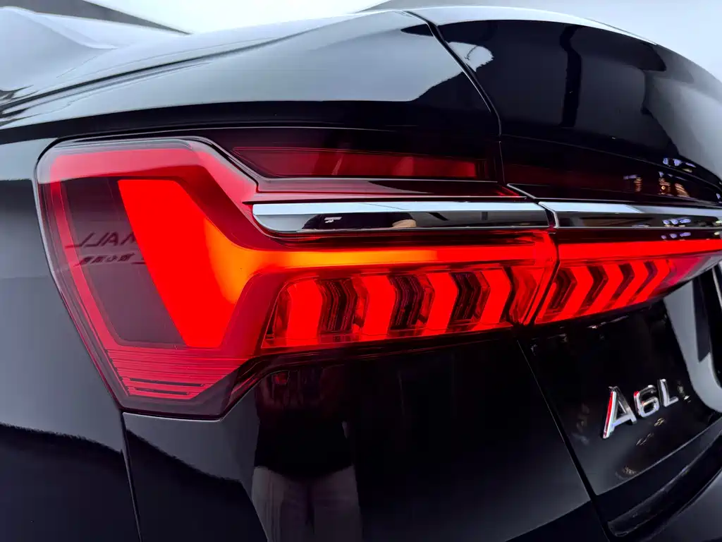 Audi A6L — миниатюра 9
