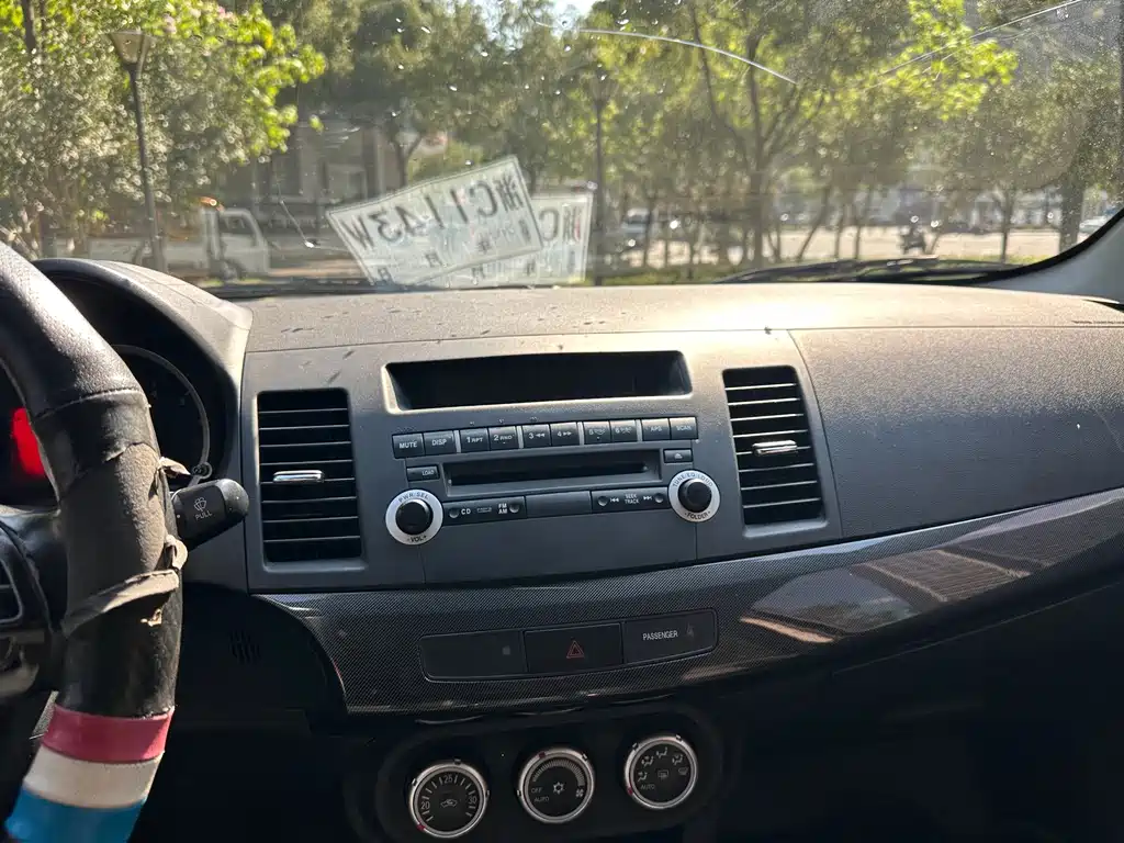 Mitsubishi Lancer EX — миниатюра 11