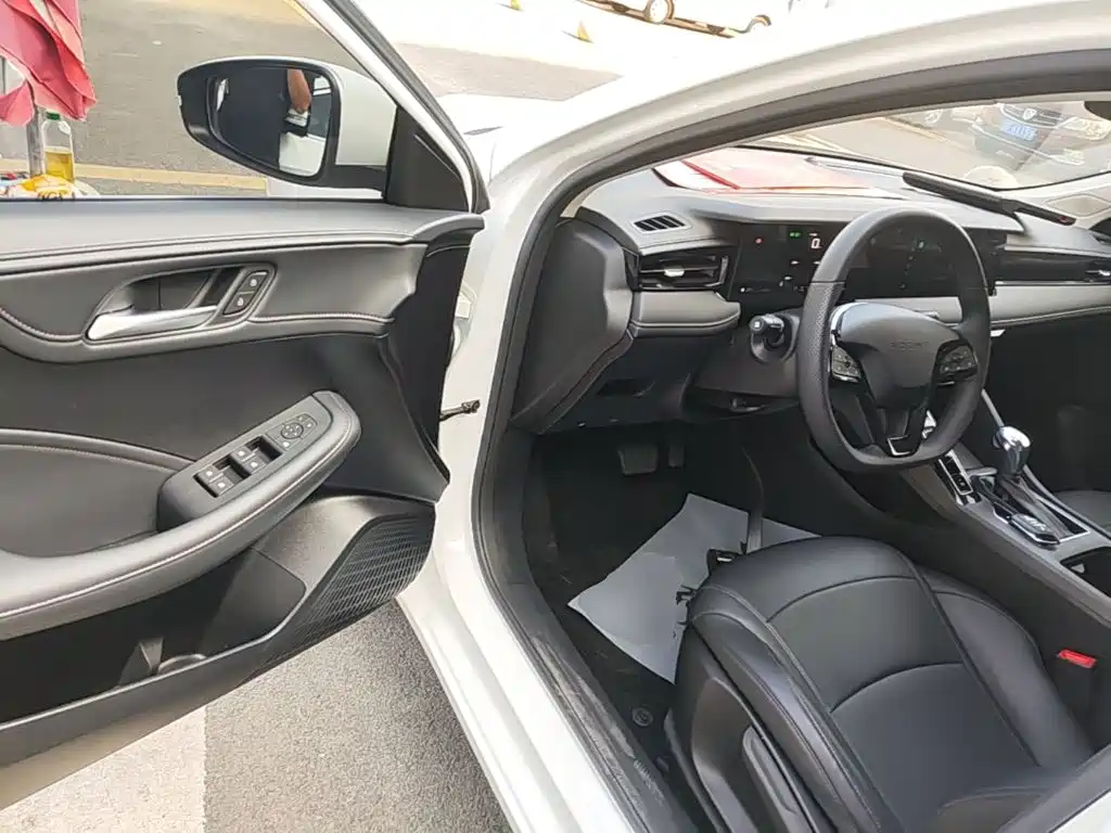 Roewe i5 — миниатюра 16