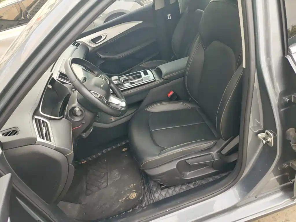 Roewe i6 MAX New Energy — миниатюра 15