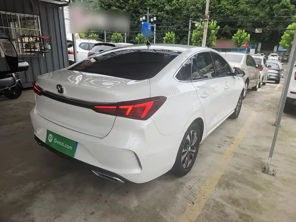 Changan Eado — миниатюра 7